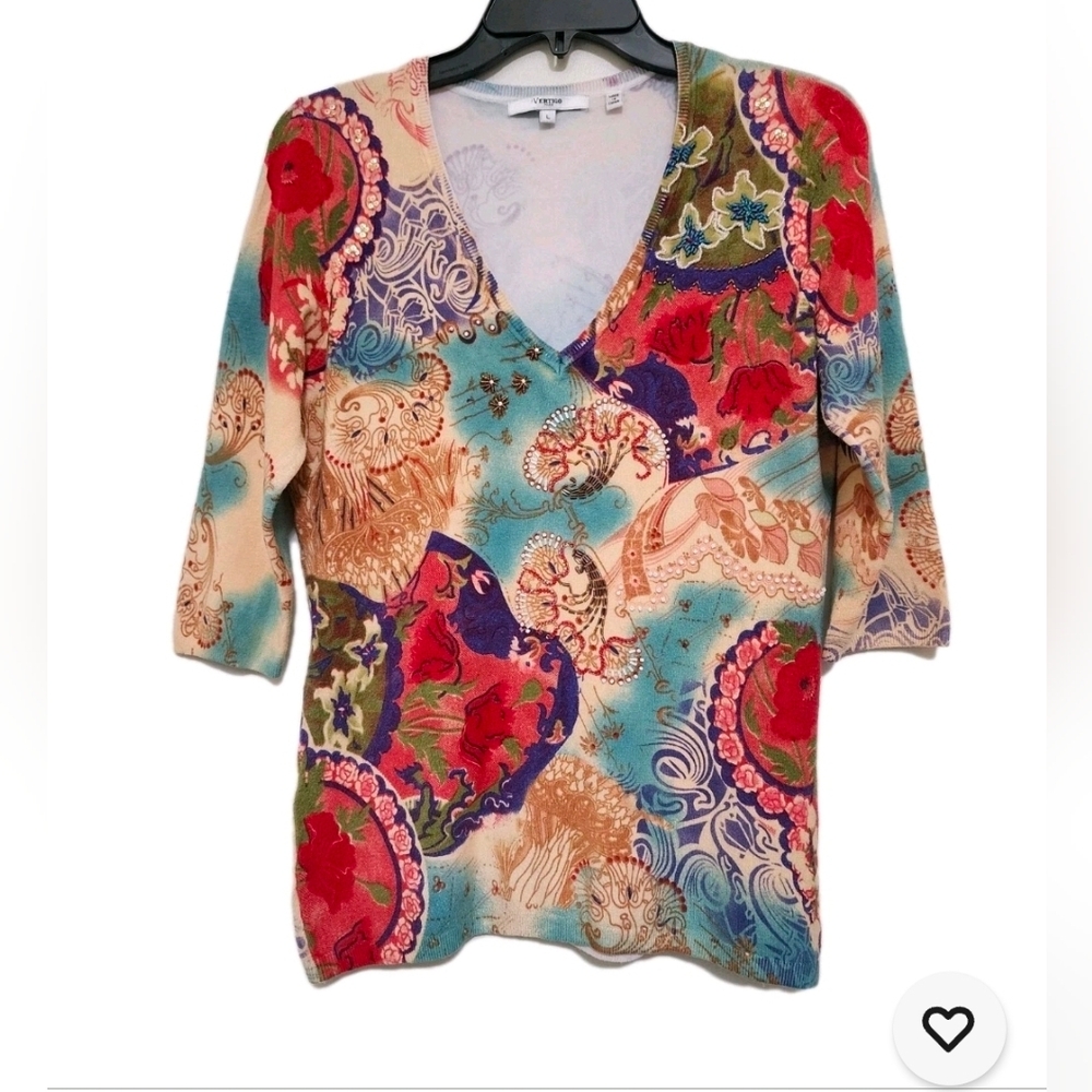 VERTIGO PARIS size Large Floral Embellieshed Half Sleeve V Neck Knit Top Beaded